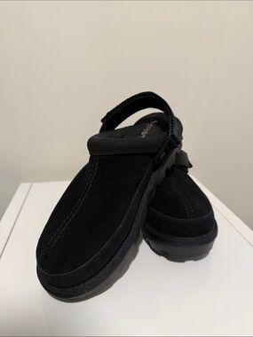 Koolaburra by UGG Tizzey Black Suede Slip-On Clog size 11 NWOB